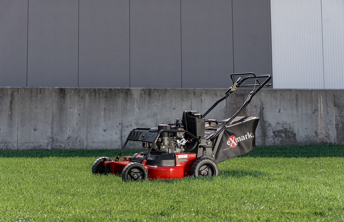 Exmark Commercial 30 Self Propelled 30 inch Mower with Kawasaki